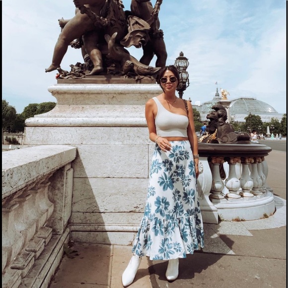 Reformation roma skirt - Picture 7 of 15